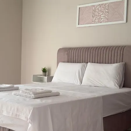 Sun Day Daire Paralía