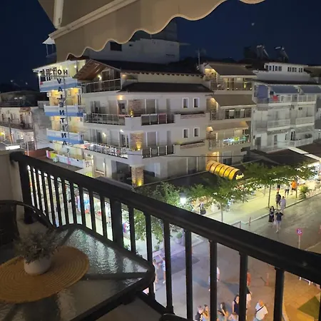 Sun Day Daire Paralía